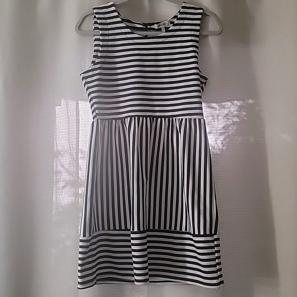 Monteau Stripped Dress